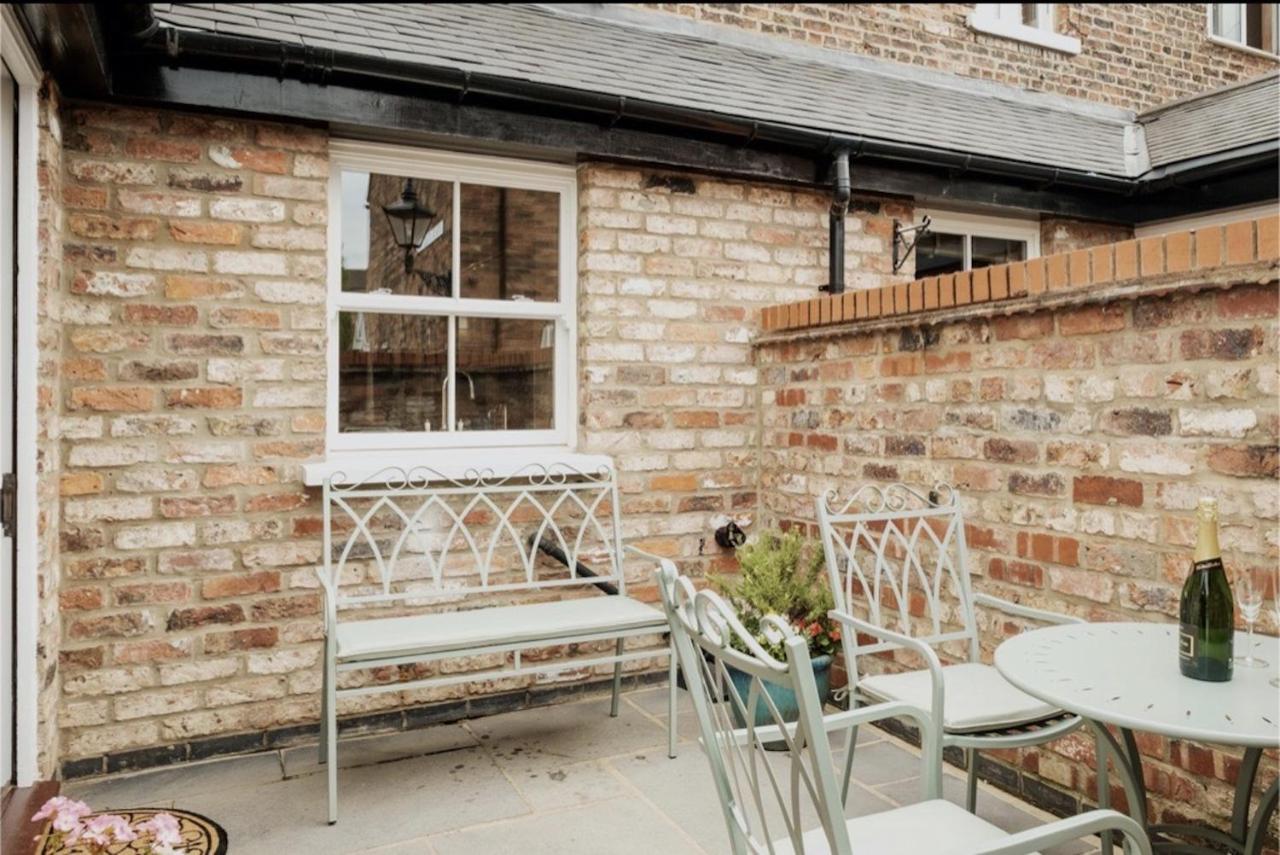 107 Nunnery Lane - A House Of York Holiday Home Экстерьер фото